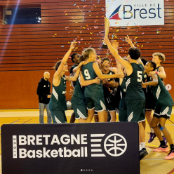 NOS U.18 Garçons REMPORTENT LA COUPE DE LA LIGUE DE  BRETAGNE.